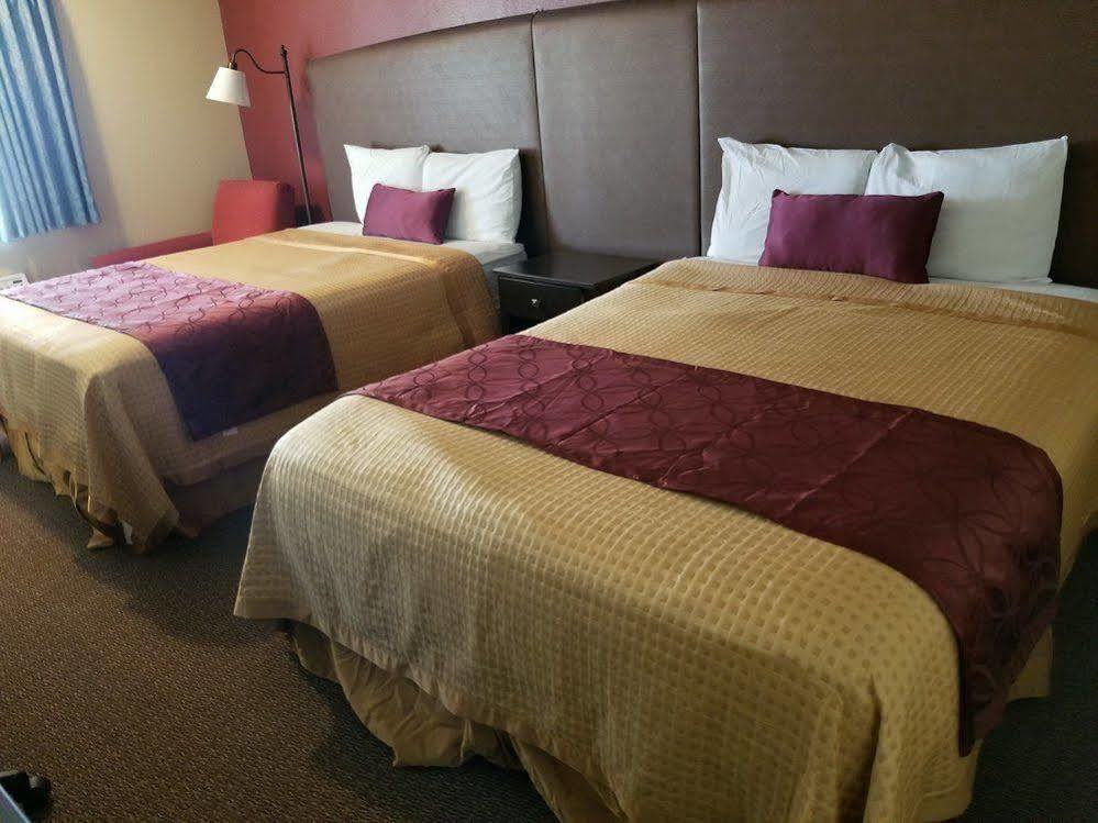 Americas Best Value Inn Story City Extérieur photo